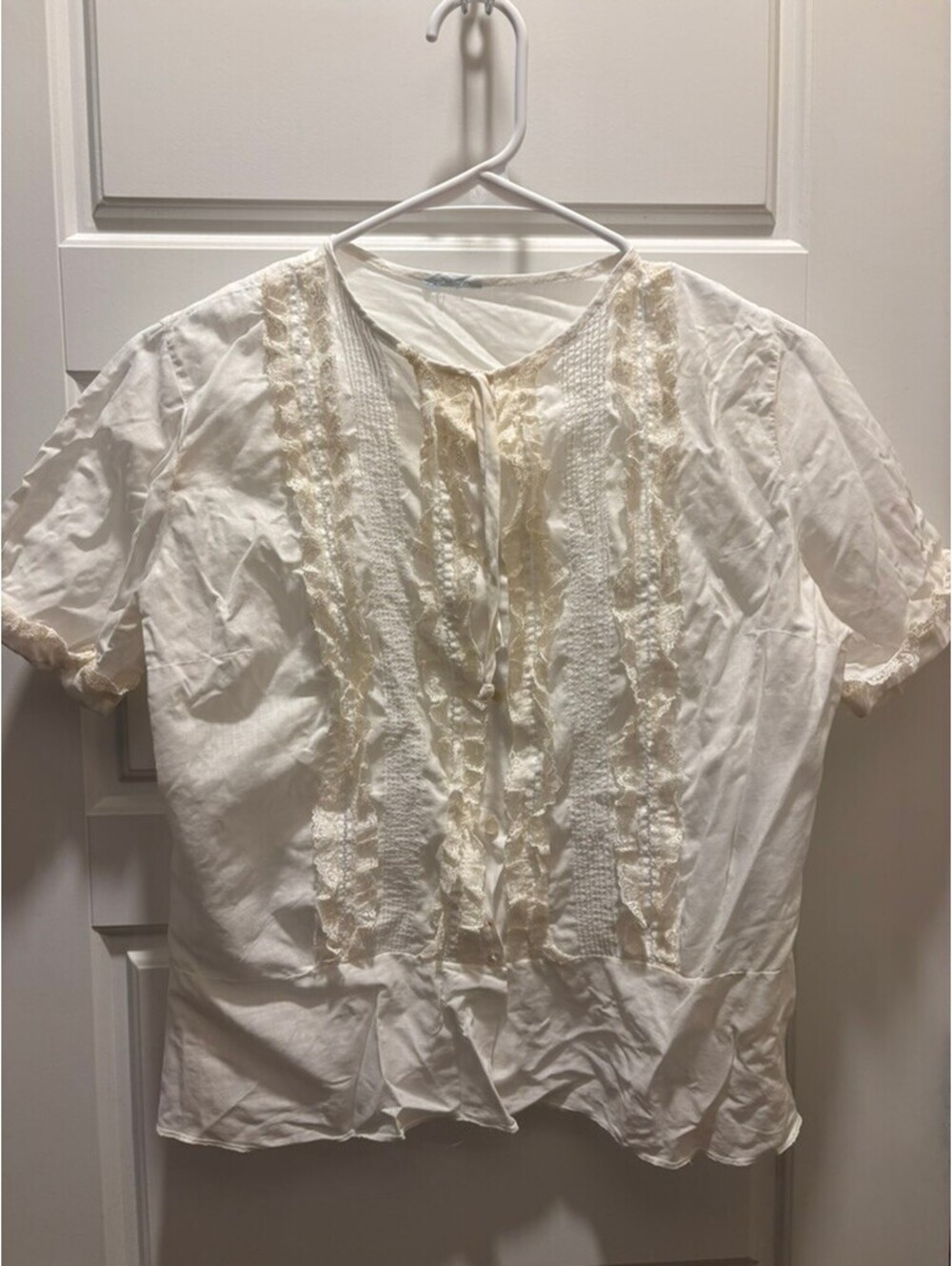 Vintage White Cotton Blouse with Lace Ruffle Trim Short Sleeve